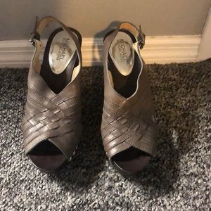 Michael Kors Gray wedges